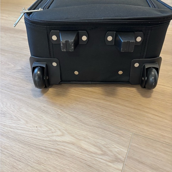 New hand-carry luggage - Picture 6 of 10